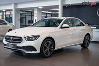 Mercedes E180 (Máy xăng)