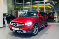 Mercedes GLC 200 (Máy xăng)