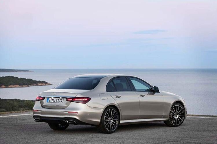 Mercedes-e-2021-a3.jpg Mercedes-e-2021-a3.jpg