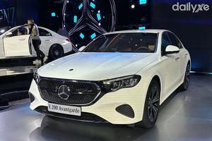 Mercedes E200 Avangarde (Máy xăng)
