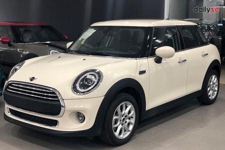 MINI One 5 Door (Máy xăng) MINI One 5 Door (Máy xăng)