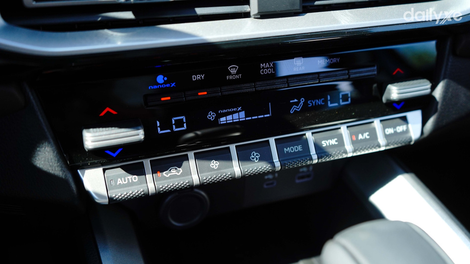 Điều hòa tự động hai vùng