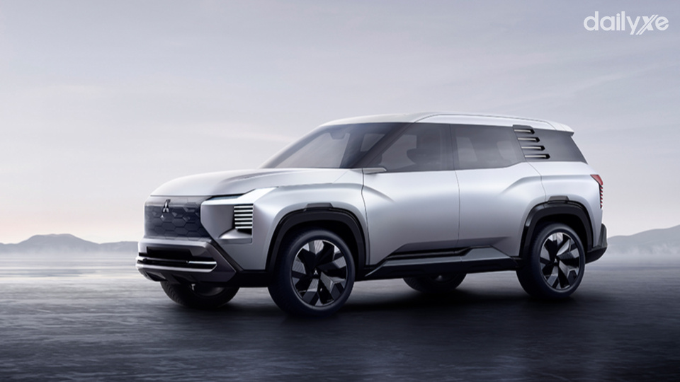 Tân binh Mitsubishi DST Concept ra mắt thị trường Việt vào tháng tới