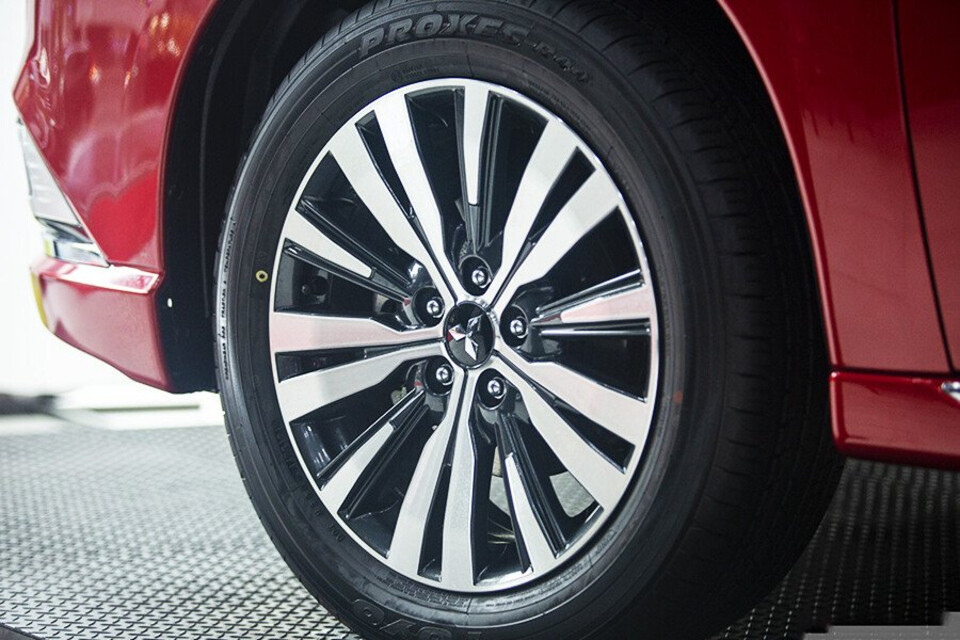 Mâm xe Outlander thiết kế thể thao