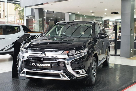 New Mitsubishi Outlander CVT 2.0 (Máy xăng) New Mitsubishi Outlander CVT 2.0 (Máy xăng)