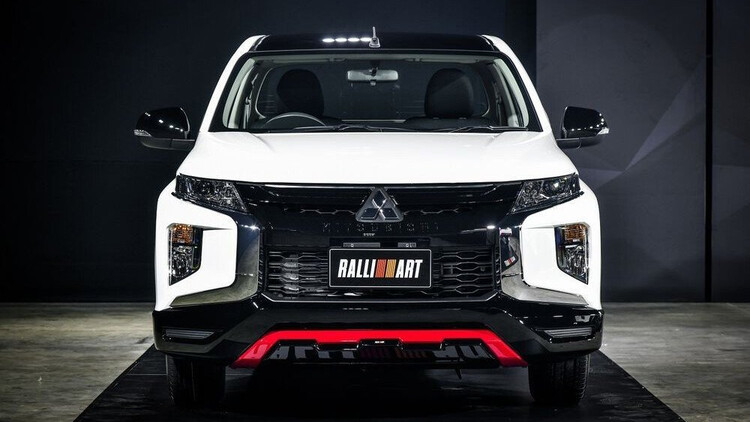 Mitsubishi Triton thêm bản độ gầm thấp, có chi tiết dân đua cực thích nhưng người thành thị lại chê mitsubishi triton them ban do gam thap, co chi tiet dan dua cuc thich nhung nguoi thanh thi lai che