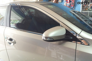 Nẹp chân kính xe ô tô: Vai trò và hướng dẫn lắp đặt