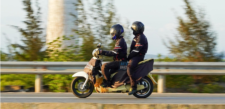 ngay-mai-17-1-vinfast-gioi-thieu-2-mau-xe-may-dien-moi ngay-mai-17-1-vinfast-gioi-thieu-2-mau-xe-may-dien-moi