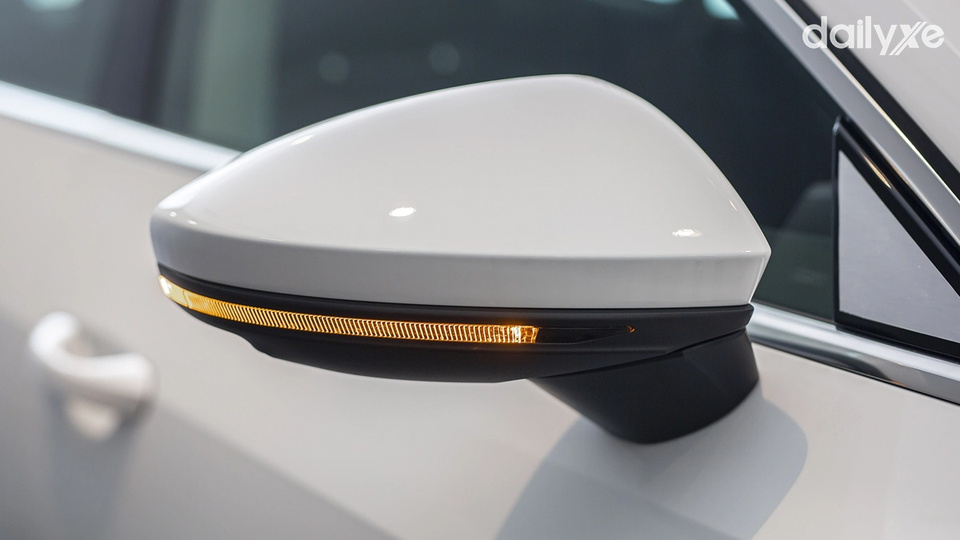 Gương chiếu hậu chỉnh điện