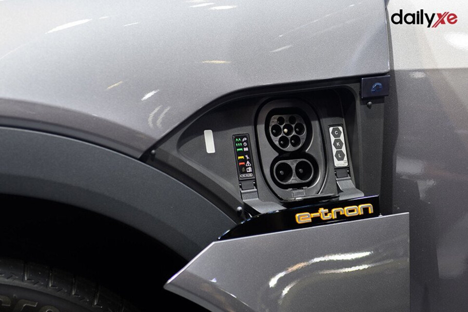 Cổng sạc điện