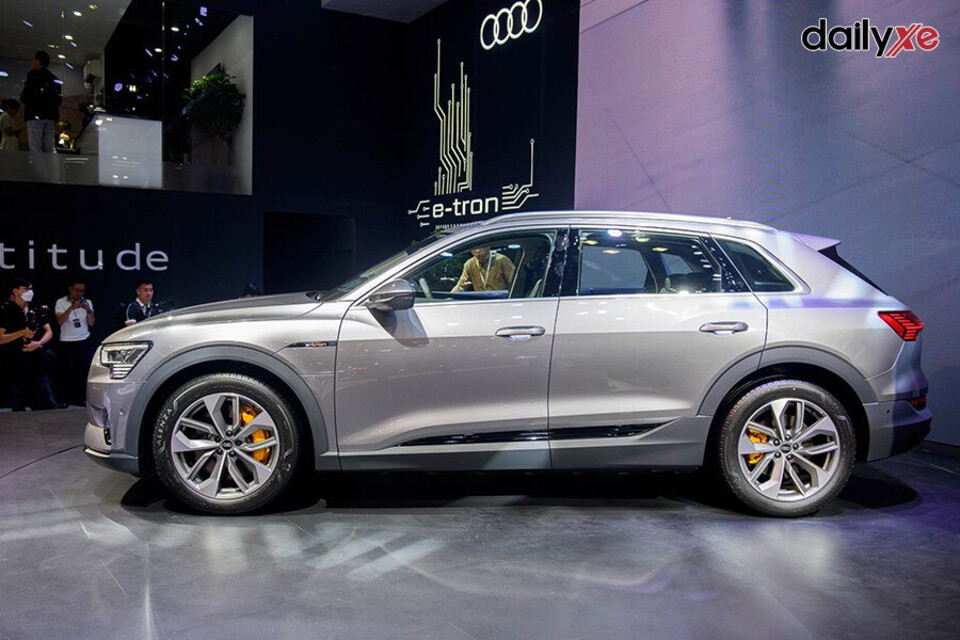 Thân xe thiết kế mạnh mẽ