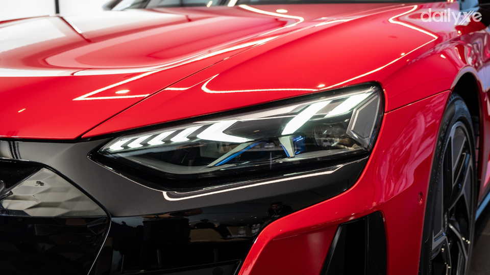 Hệ thống đèn pha ứng dụng công nghệ mới trên Audi e-tron