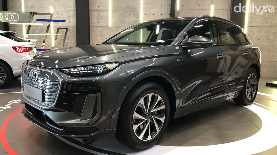 Sức mạnh và vẻ đẹp hòa quyện ở ngoại thất Audi Q6