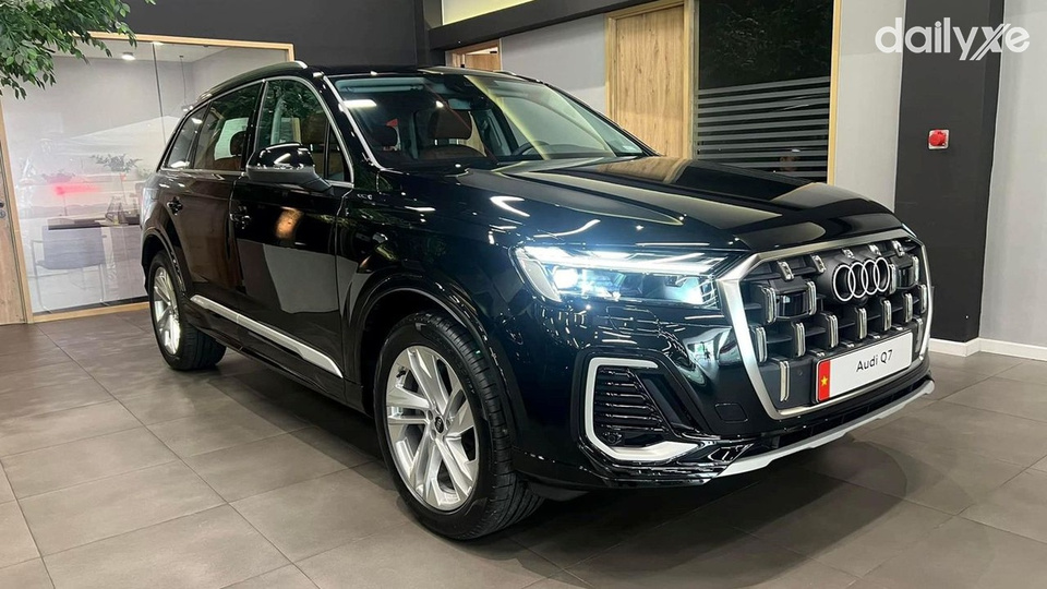 Audi Q7 có kích thước lớn cùng nhiều màu sắc ngoại thất khác nhau tùy phiên bản