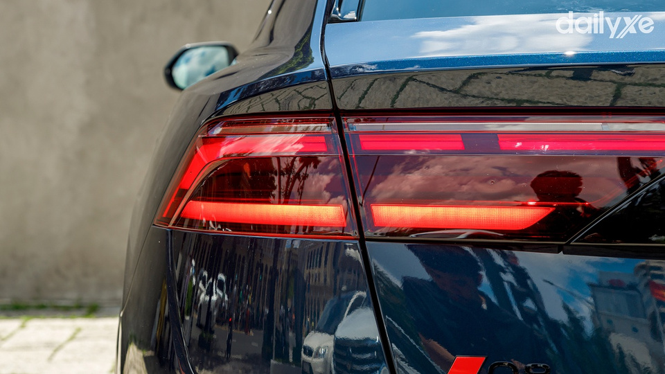 Ngoại Thất Audi Q8 - Hình 8 Cụm đèn hậu dạng LED