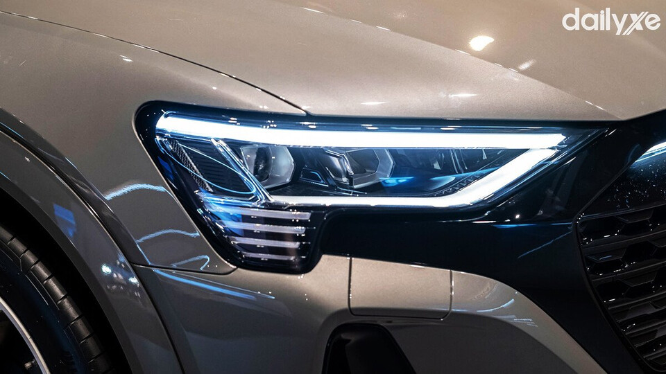 Hệ thống đèn pha Digital matrix LED sắc nét