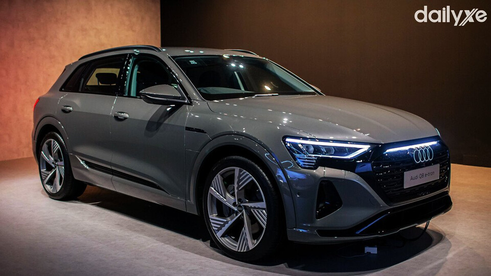Audi Q8 e-tron mang đến đa dạng tùy chọn màu sắc ngoại thất