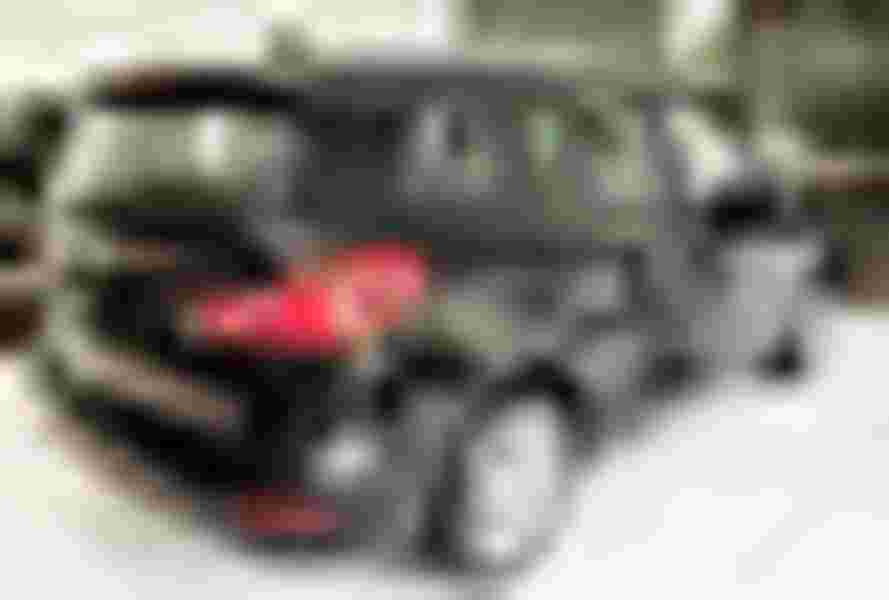Thiết kế đuôi xe tinh tế với đèn hình chữ L lớn và vòm bánh rộng mang lại cho chiếc BMW 2 Series Active Tourer một dáng vẻ đậm chất thể thao