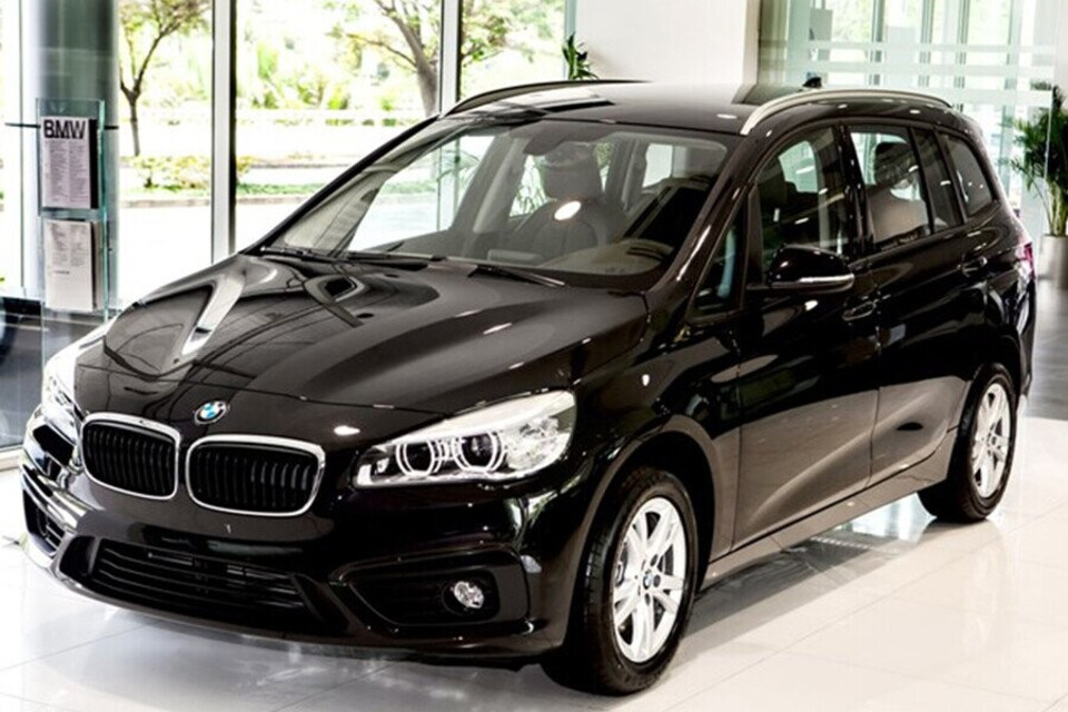 Các đường nét nổi bật tạo nên ấn tượng rằng chiếc xe như đang tăng tốc ngay cả khi đang đứng yên