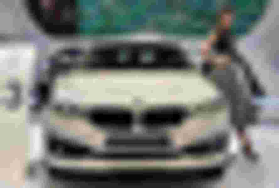 BMW 3 Series Gran Turismo hoà hợp những đường thẳng của thiết kế động lực học với vẻ thanh lịch, quyến rũ