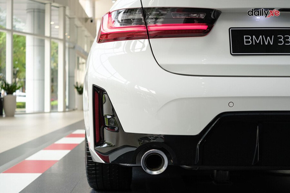 Đuôi xe thiết kế thể thao