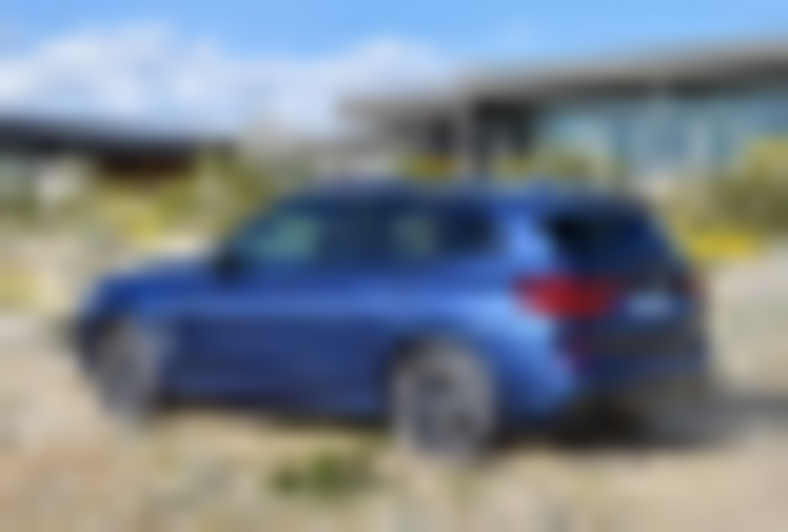 BMW X3 xDrive 30i M Sport (Máy xăng)