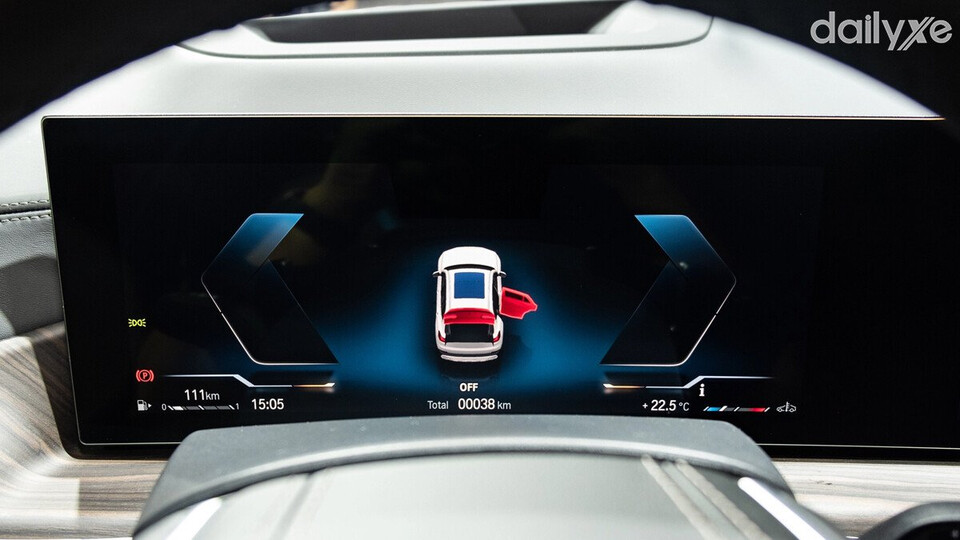 Cụm đồng hồ BMW Curve Display tăng thêm phần hiện đại