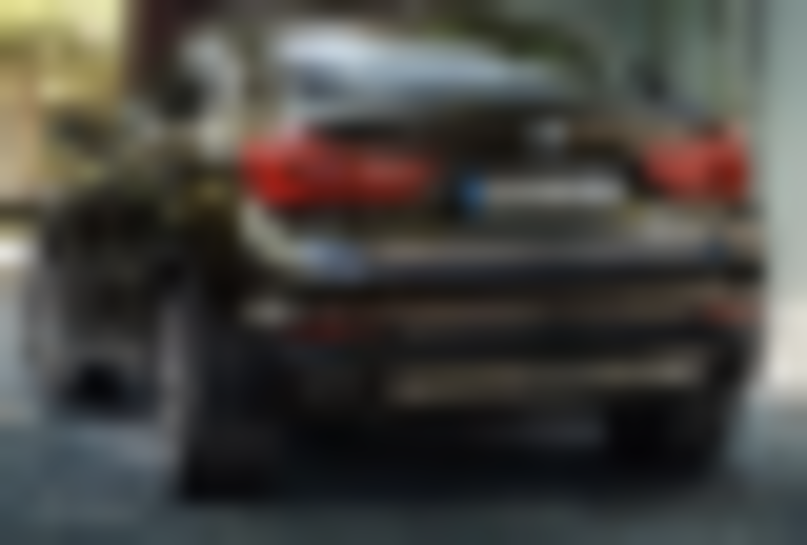 BMW X6 xDrive 35i (Máy xăng)