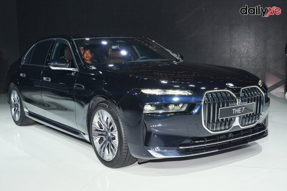 BMW 7 Series (G70) vẻ đẹp hướng tới tương lai