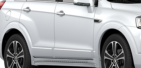 Các đường gân nổi dọc thân xe làm bật nét thể thao và mạnh mẽ. Các đường gân nổi dọc thân xe làm bật nét thể thao và mạnh mẽ.