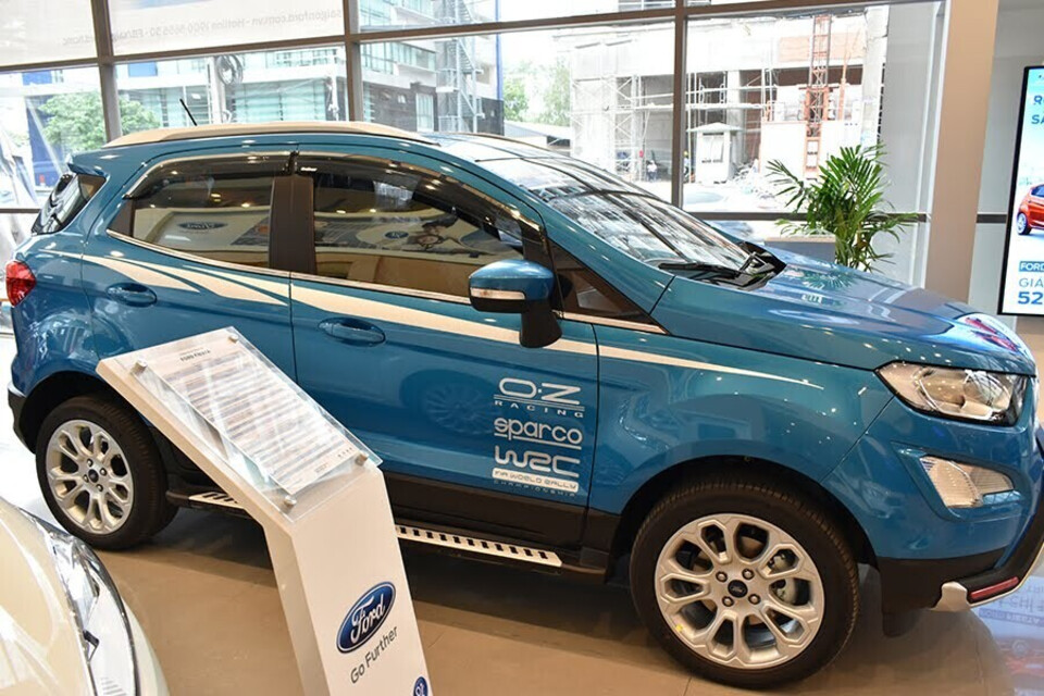 EcoSport 1.5L AT Ambiente với thiết kế ngoại thất mới mạnh mẽ EcoSport 1.5L AT Ambiente với thiết kế ngoại thất mới mạnh mẽ