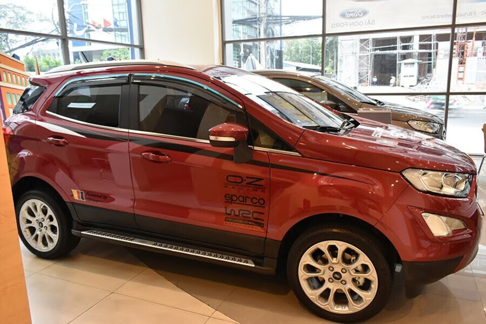 EcoSport 1.5L MT Ambiente với thiết kế ngoại thất mới mạnh mẽ EcoSport 1.5L MT Ambiente với thiết kế ngoại thất mới mạnh mẽ