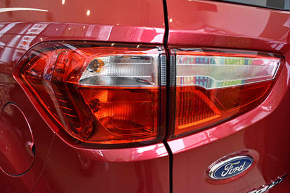 Cụm đèn hậu dạng LED Cụm đèn hậu dạng LED