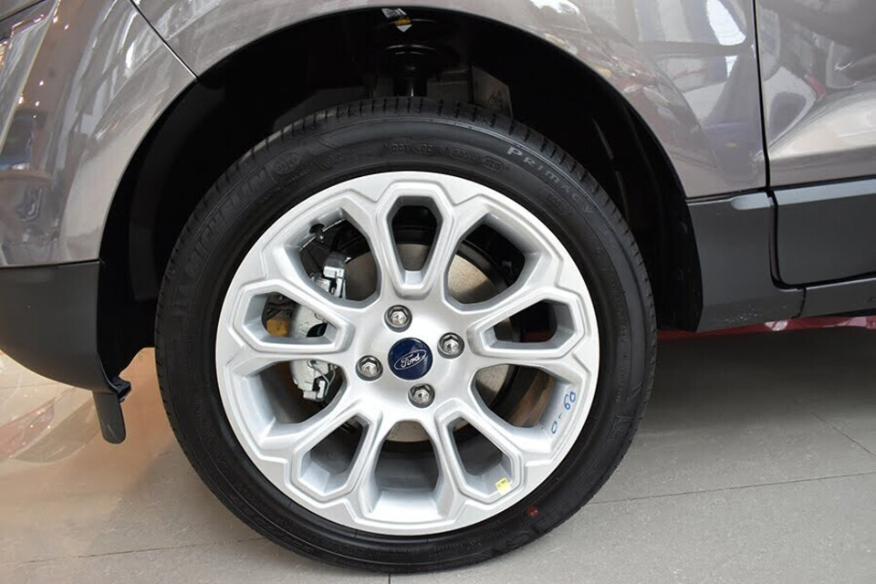 Mâm xe hợp kim đa chấu 16-inch