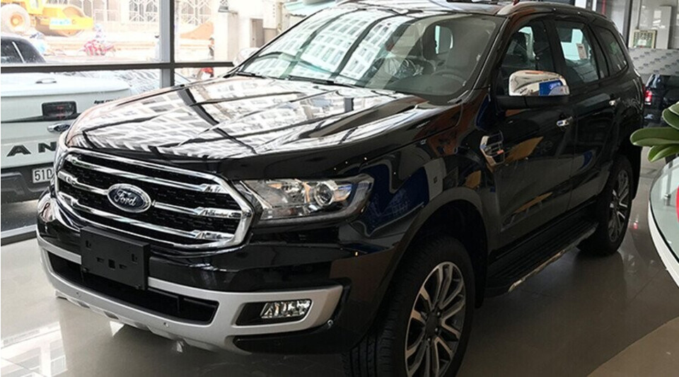 Ford Everest thiết kế mạnh mẽ