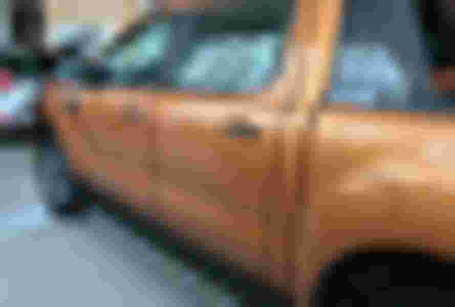 Ngoại thất Ford Ranger XLT 2.2L 4X4 MT - Hình 12