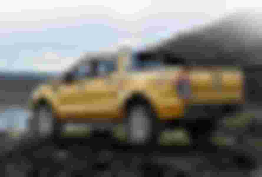 Ngoại thất Ford Ranger Wildtrak 2.0L AT 4X4 - Hình 13