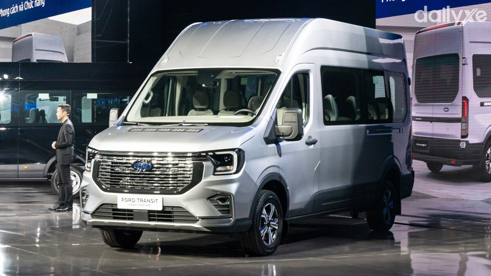 Ford Transit thế hệ mới được cải tiến toàn diện