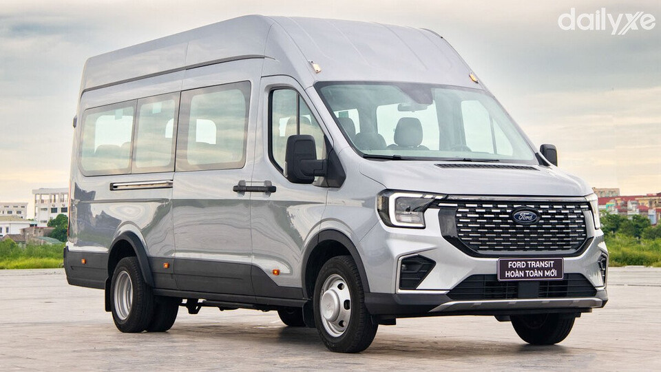 Ford Transit thế hệ mới được cải tiến toàn diện