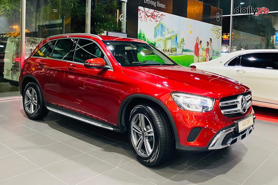 Thân xe thiết kế sang trọng