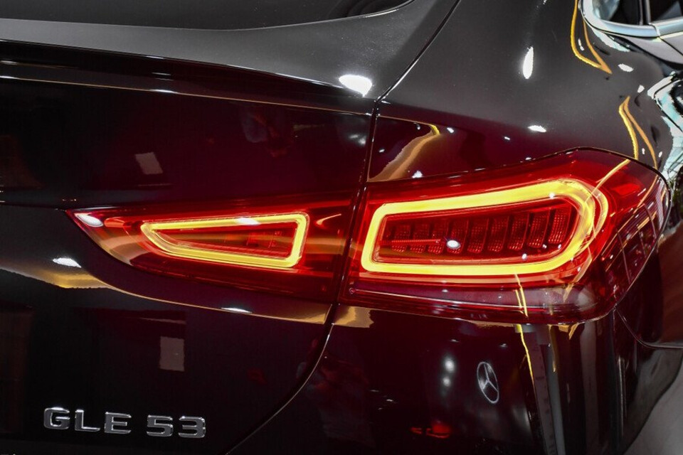 Cụm đèn hậu LED