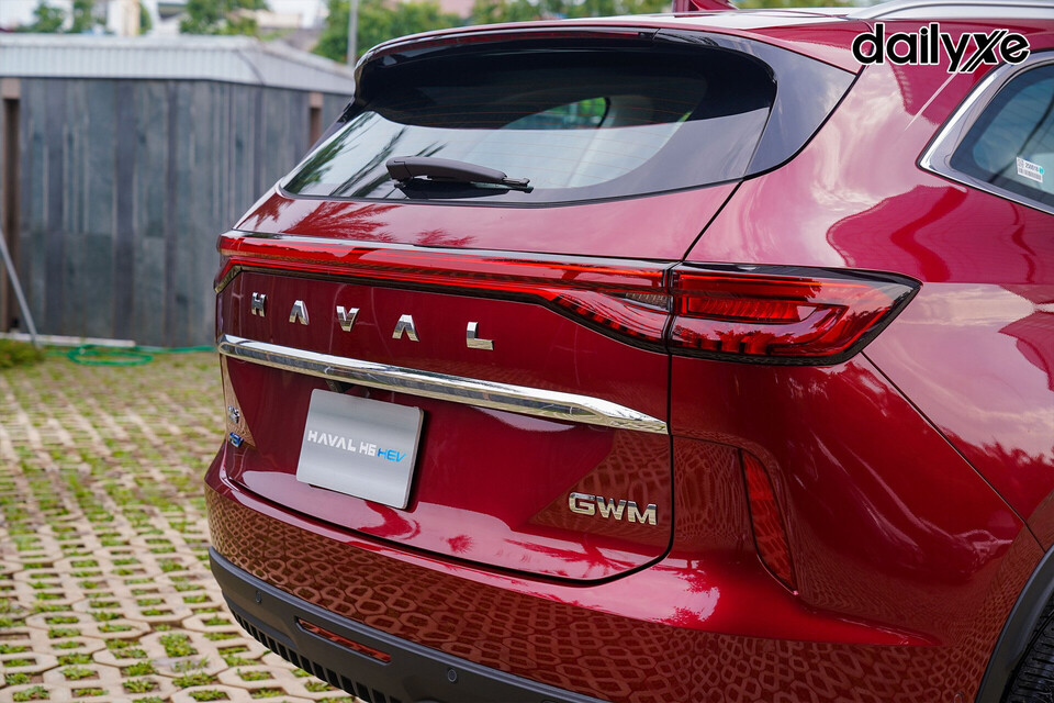 Thiết kế ăng ten vây cá mập đặc trưng