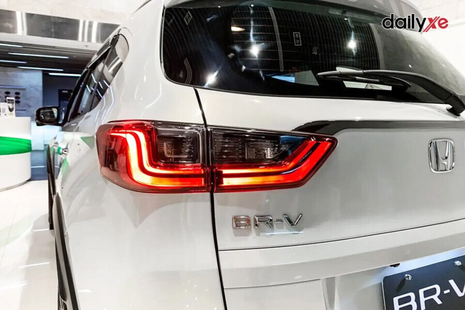 Cụm đèn hậu Honda BR-V L full LED