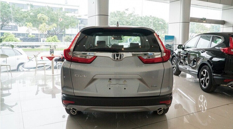 Đuôi xe CR-V thiết kế sang trọng