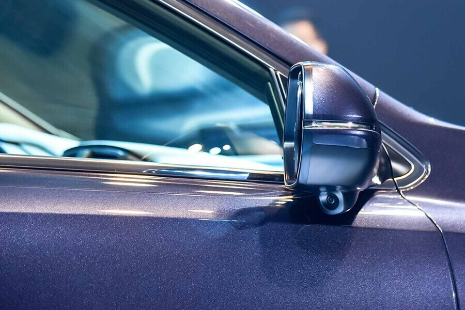 Gương chiếu hậu tích hợp đèn rẽ báo Gương chiếu hậu tích hợp đèn rẽ báo