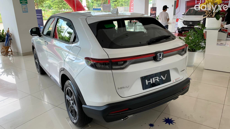 Đuôi xe phong cách thiết kế fastback trẻ trung