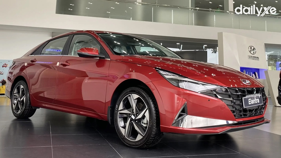 Diện mạo xe thể thao cùng những đường nét trau chuốt hiện đại