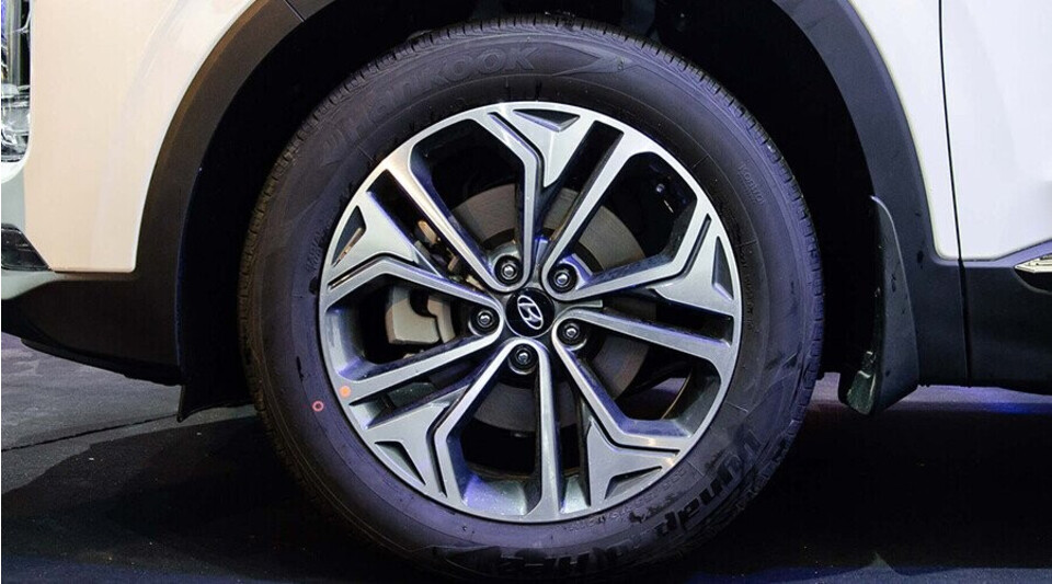 Mâm xe SantaFe thiết kế thể thao