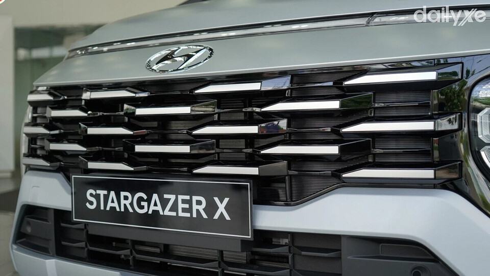 Cụm lưới tản nhiệt Hyundai Stargazer X cao cấp tạo hình 3D