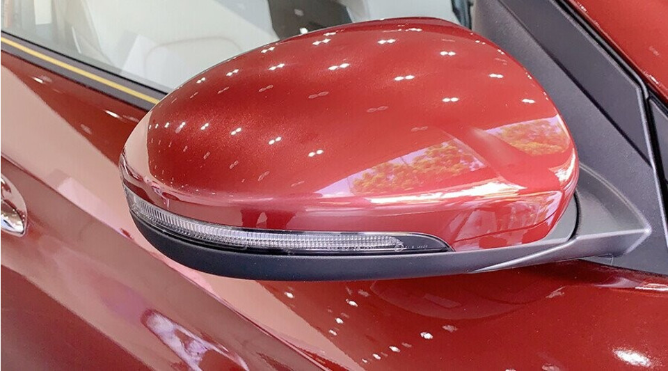 Gương chiếu hậu Tucson tích hợp đèn rẽ báo